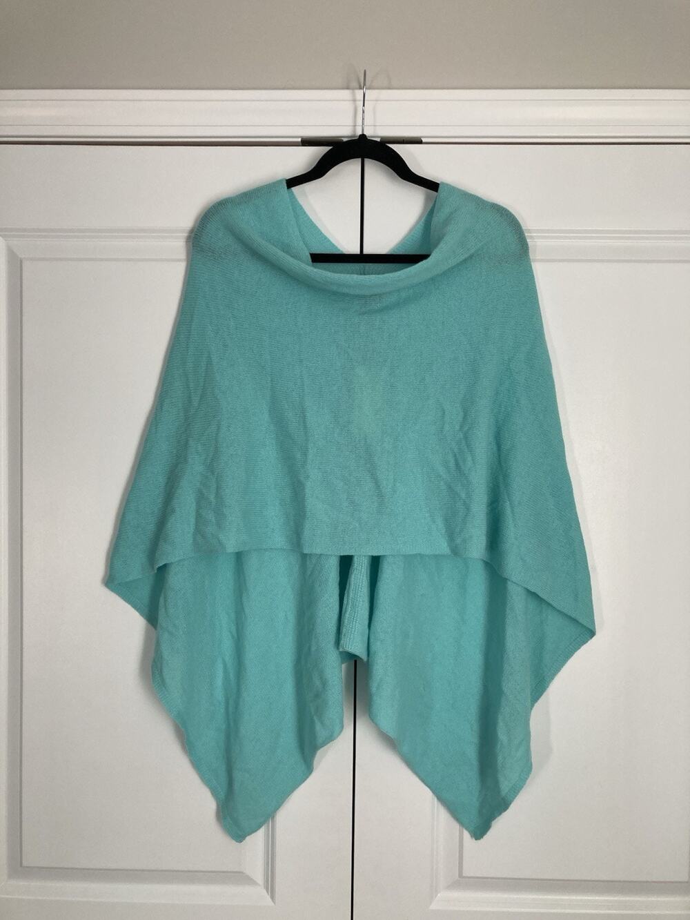 Claudia Nichole Cashmere Drapped Topper Poncho Womens OS Preppy Hawaiian Blue